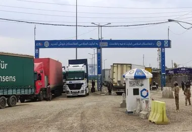 ۵۰۰ تریلر ایرانی پشت مرز مانده از گمرک اسلام قلعه افغانستان به کشور بازگشته است