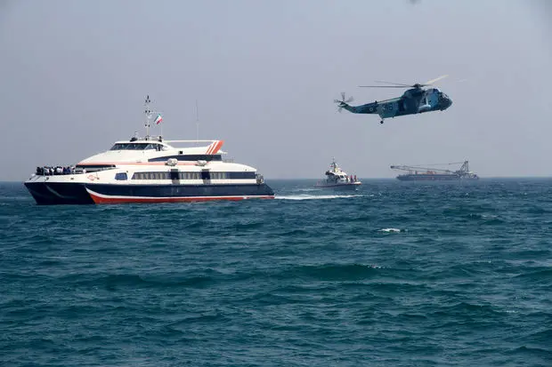 مانور مشترک امداد و نجات دریایی در بندر چابهار برگزار شد