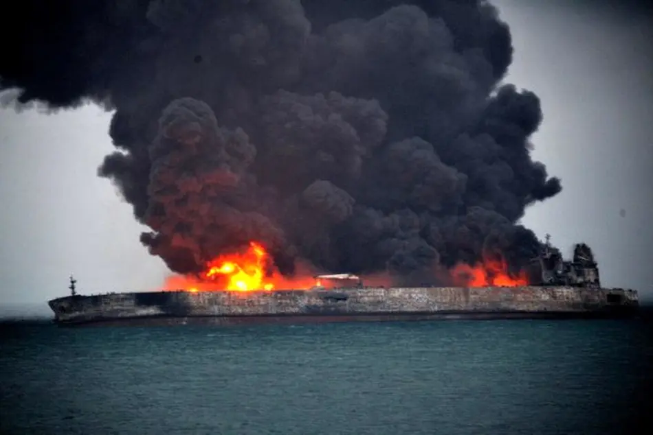 تهدید ورود 1 میلیون بشکه نفت به دریا