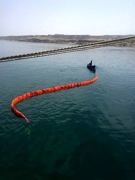 
فنس بوم‌ها؛ راهکاری ایده آل برای مهار آلودگی‌های دریایی
