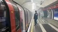اسیدپاشی در مترو لندن