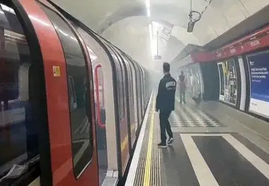 تخلیه ایستگاه مترو 'تاور هیل' در شرق لندن به دنبال وقوع انفجار