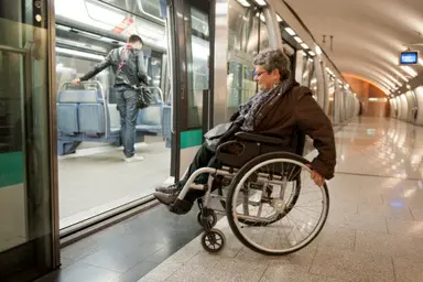 همزمان با رشد سامانه «همیار»؛ خط ۲ متروی اصفهان با طراحی مناسب سازی برای معلولان