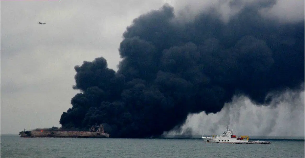 انتقاد انجمن صنفی دریانوردان تجاری ایران به  پوشش خبری حادثه نفتکش
