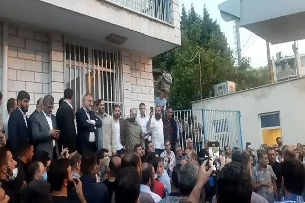 حضور شهردار تهران در جمع رانندگان معترض شرکت واحد