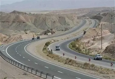 بهره برداری از ۵۰ کیلومتر از محور ملی جهرم - لار - بندرعباس 