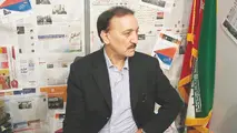 گردشگران خارجی در ریل‌ها قطار می‌شوند
