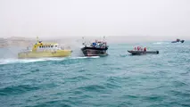 ۶ فروند قایق متخلف در آب‌ های جاسک توقیف شد