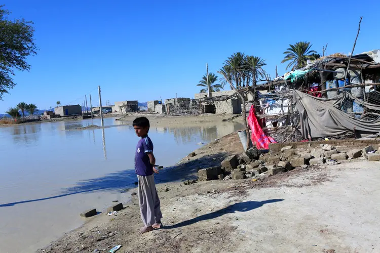 بازگشایی ۳۰۰ راه روستایی در سیستان و بلوچستان پس از فروکش سیلاب