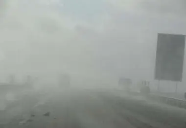 بارش برف برخی جاده های استان زنجان را در برگرفته است