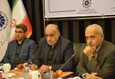 کامیون‌داران مایل به خروج از شهر باشند، مجوزهای قانونی را برای آنها می‌گیریم