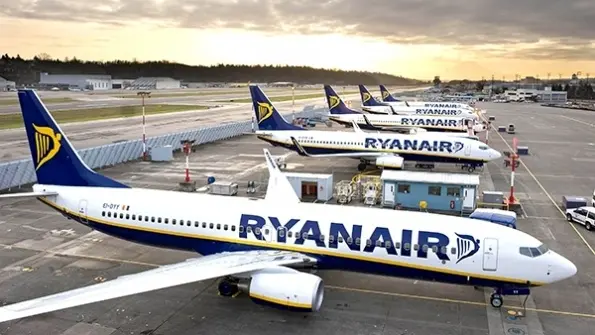 Ryanair full-year net profit up 6%