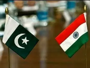 پاکستان پیشنهاد کمک به هند برای مقابله با کرونا ارائه داد
