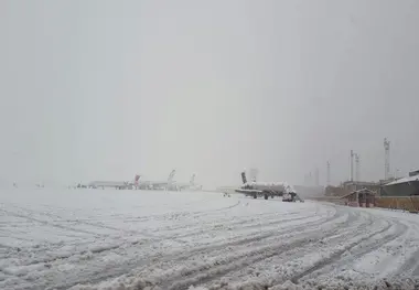 جدال 72 ساعته با برف و سختی در مهرآباد