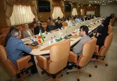 نشست کارکنان سازمان هواپیمایی کشوری با معاون توسعه مدیریت و منابع