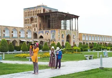  افزایش تراز منفی گردشگری ایران 