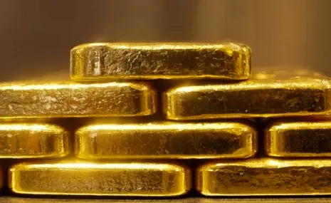 افزایش شاخص های سهام و دلار، بهای جهانی طلا را کاهش داد