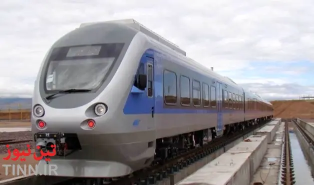 پایان ریل‌گذاری فاز اول خط ۲ قطار شهری مشهد تا ۲ ماه آینده
