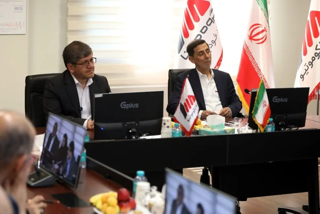 بازدید مدیرعامل راه‌آهن از کارخانه شرکت مهندسی و ساخت لکوموتیو مپنا (17)