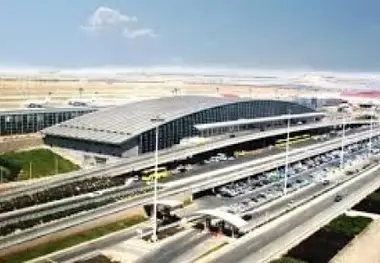برخورد ماهان ایر و عمان ایر در فرودگاه امام