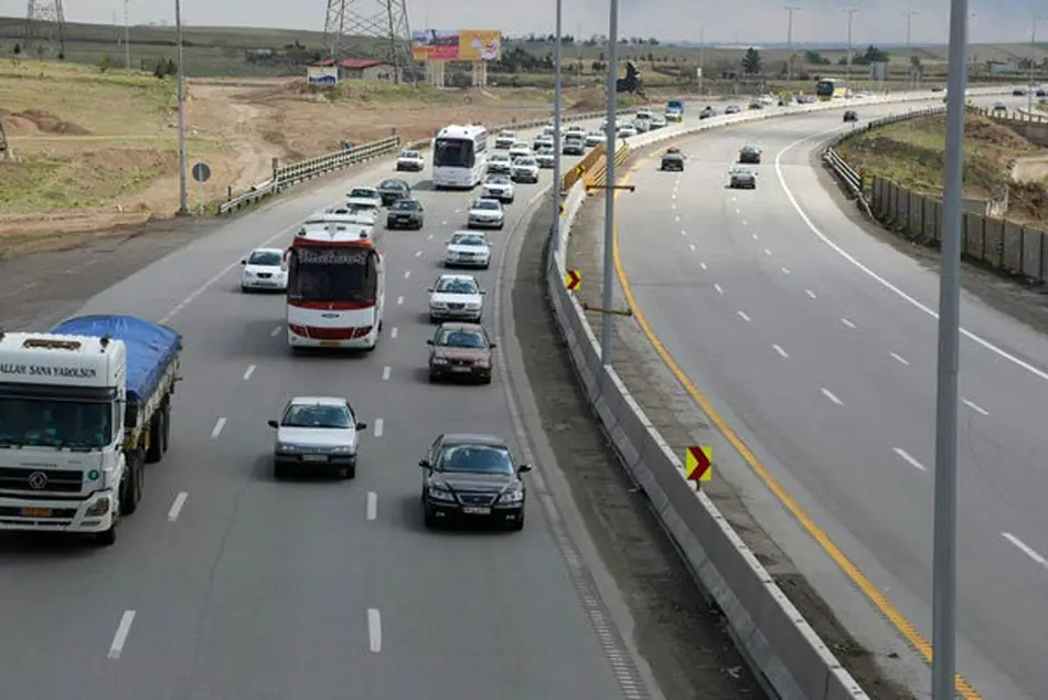 ترافیک در جاده چالوس/ وضعیت محور هراز و فیروزکوه