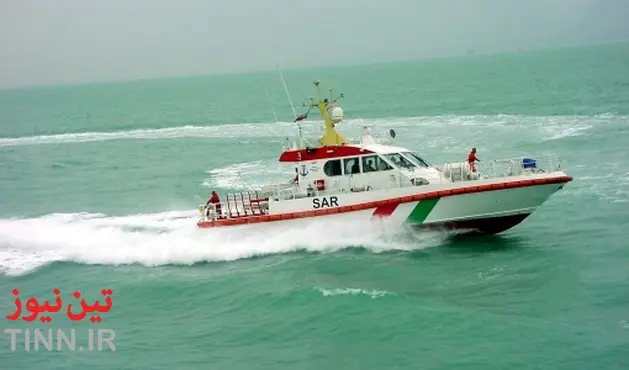 نجات سرنشین قایق تفریحی در بوشهر