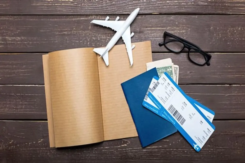  فروش دلاری بلیت هواپیما به گردشگران خارجی سود دارد یا ضرر؟
