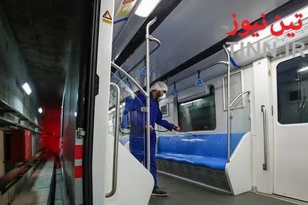 ضدعفونی کردن واگن‌های خط یک مترو اصفهان