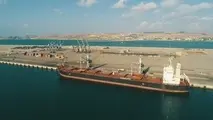 اولویت تشویق سرمایه گذاران برای فعالیت در بنادر است 