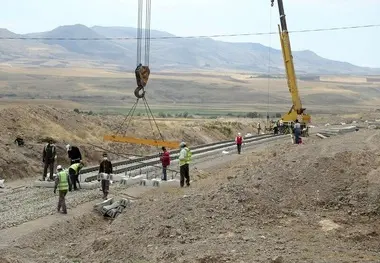 عملیات اجرایی پروژه راه آهن خراسان جنوبی در آینده نزدیک آغاز می شود