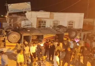 فوتی های واژگونی اتوبوس زائران پاکستانی در یزد به ۲۸ نفر رسید/ حال ۱۴ مصدوم وخیم است