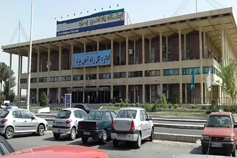افزایش ظرفیت ایستگاه چادرملو در دستور کار راه آهن یزد