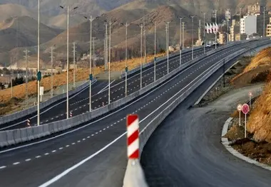 بیش از ۶۰۰ کیلومتر از راه های استان زنجان نیاز به ارتقا به راه اصلی و بزرگراهی