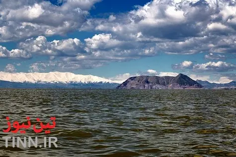 زیبایی مسحورکننده این روزهای دریاچه ارومیه