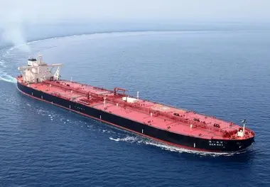 واشنگتن سه شرکت اماراتی و یازده کشتی را به دلیل حمل محصولات نفتی ایران تحریم کرد