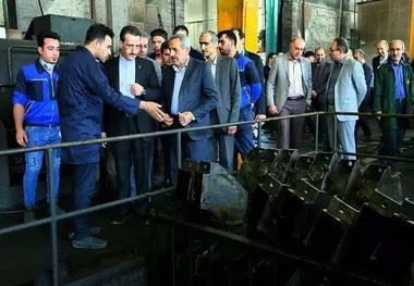 دیدار سعید رسولی با کارگران کارخانجات تعمیرات اساسی لکوموتیو و قطارها