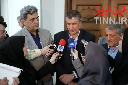مبادله تفاهم نامه همکاری مشترک بین وزارت راه و شهرسازی و شهرداری تهران با حضور محمد اسلامی و پیروز حناچی