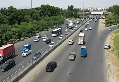 بارش باران و مه گرفتگی در برخی جاده های استان های مازندران، اردبیل و گیلان