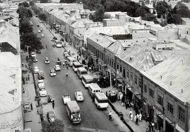 فیلم| خاطره بازی با بنزهایی که زمانی زیر پای مردم تهران بود
