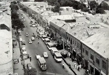 فیلم| خاطره بازی با بنزهایی که زمانی زیر پای مردم تهران بود
