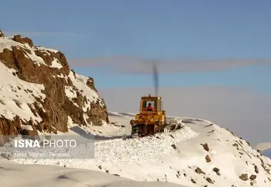 برف و کولاک ۱۹۲ راه روستایی را در قزوین مسدود کرد