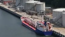 Singapore launches first standard for LNG bunkering