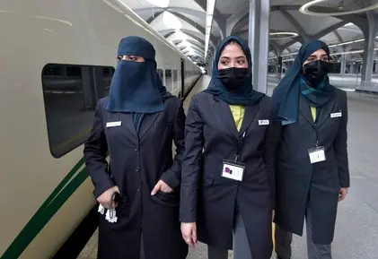 زنان راهبر قطار 