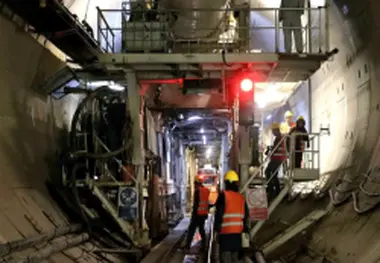 آماده سازی دومین دستگاه حفار مکانیزه خط ۱۰ مترو در کارگاه جنت آباد
