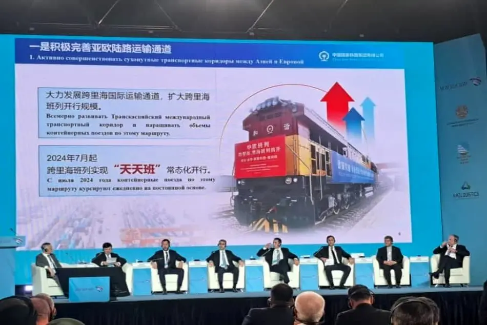 ایران در قلب جاده ابریشم ریلی/نقش کلیدی راه آهن ایران در تحول ترانزیت چین – اروپا