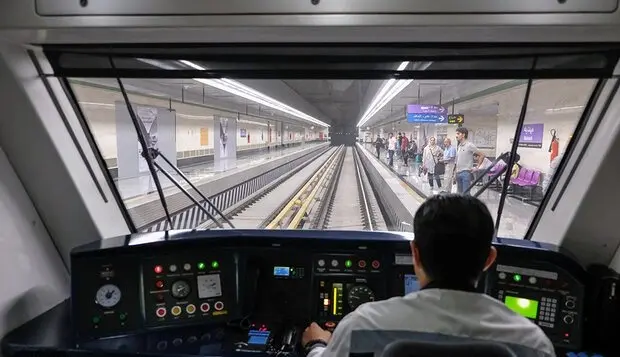 اعزام قطارهای فوق العاده و افزایش ساعت کاری مترو در روزهای پایانی سال