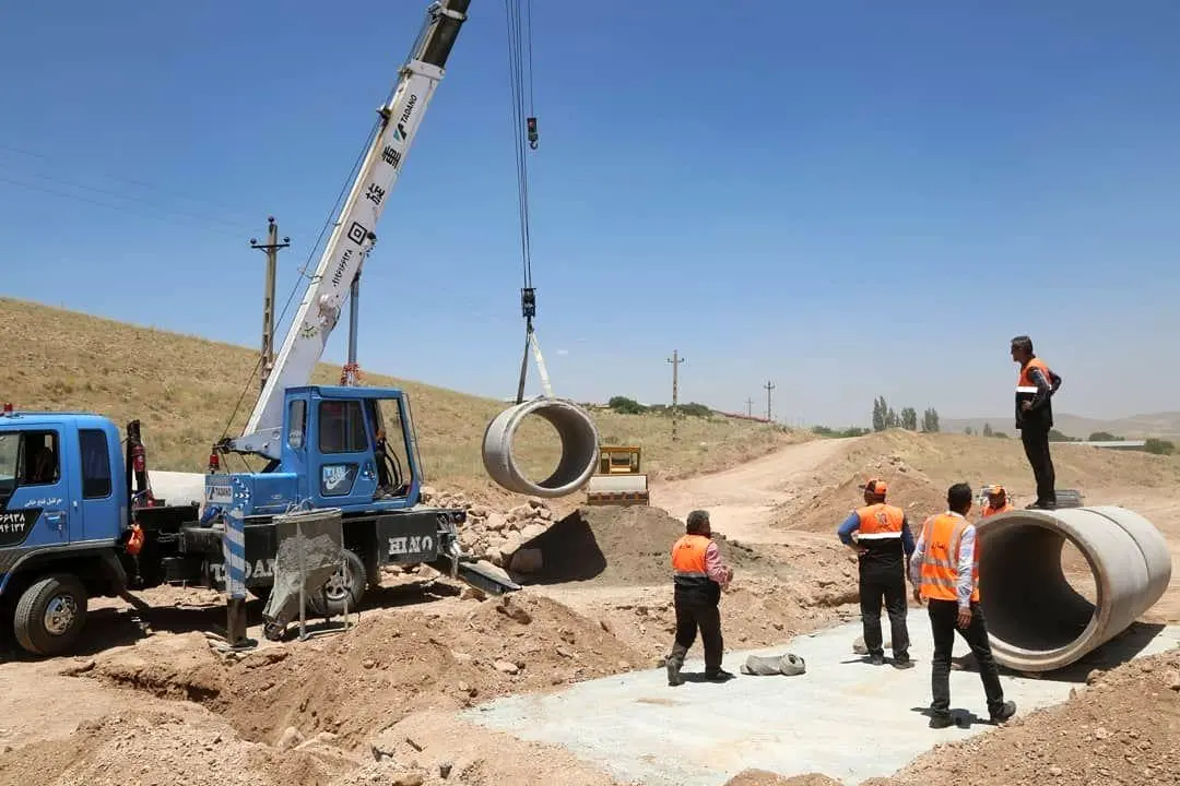 پیشرفت ۵۰ درصدی بهسازی، تعریض و آسفالت راههای روستایی استان قزوین