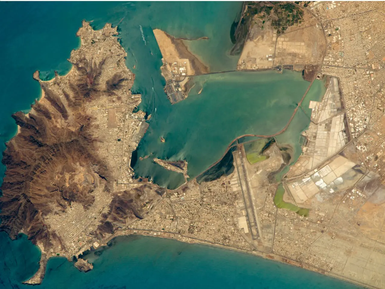 فرودگاه عدن