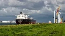 Asia Tankers-Firmer MidEast, WAfrica sentiment supports VLCC rates