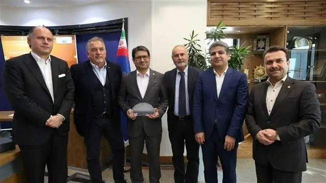 Iran, Italy discuss launching direct shipping route